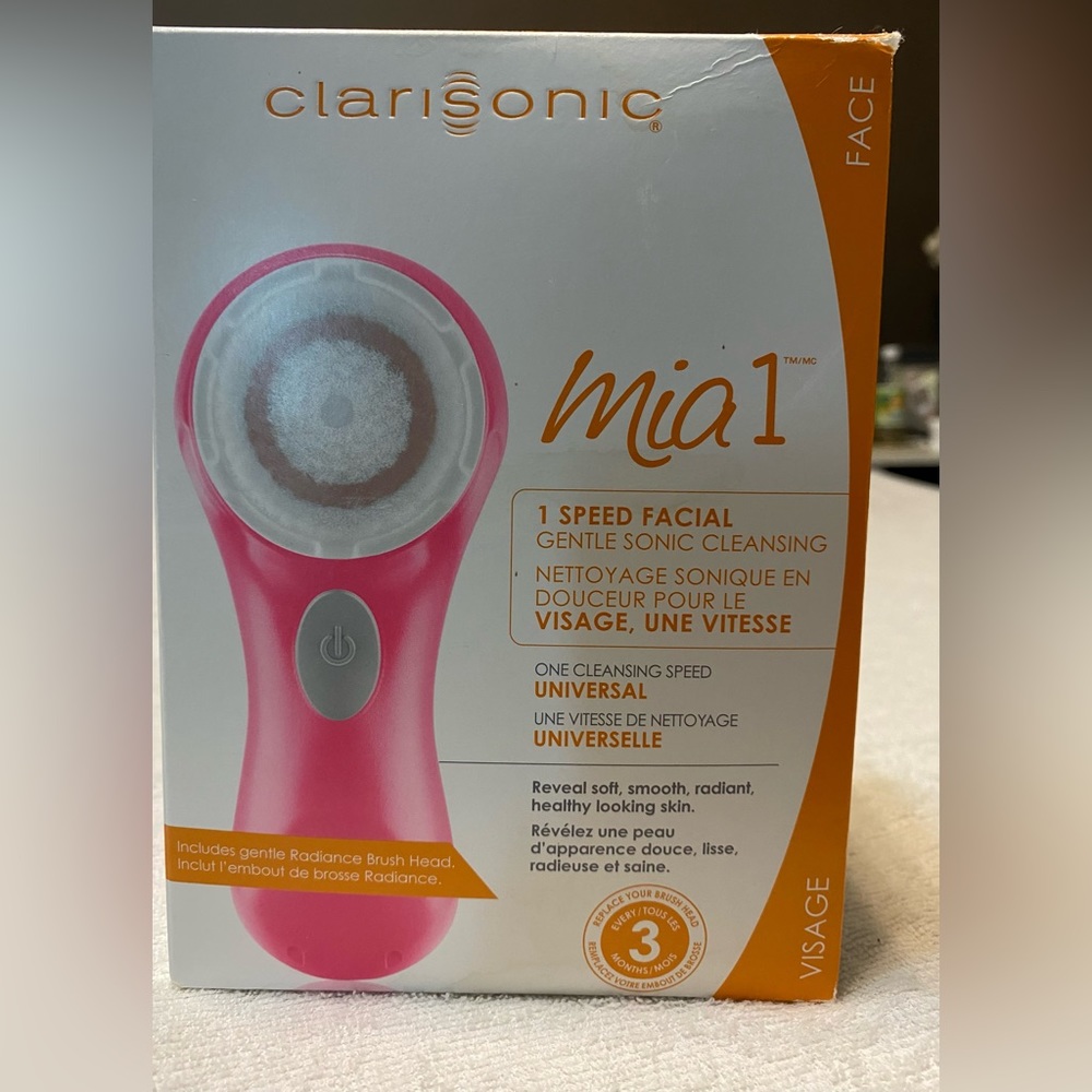 NIB never used Clarisonic Mia 1